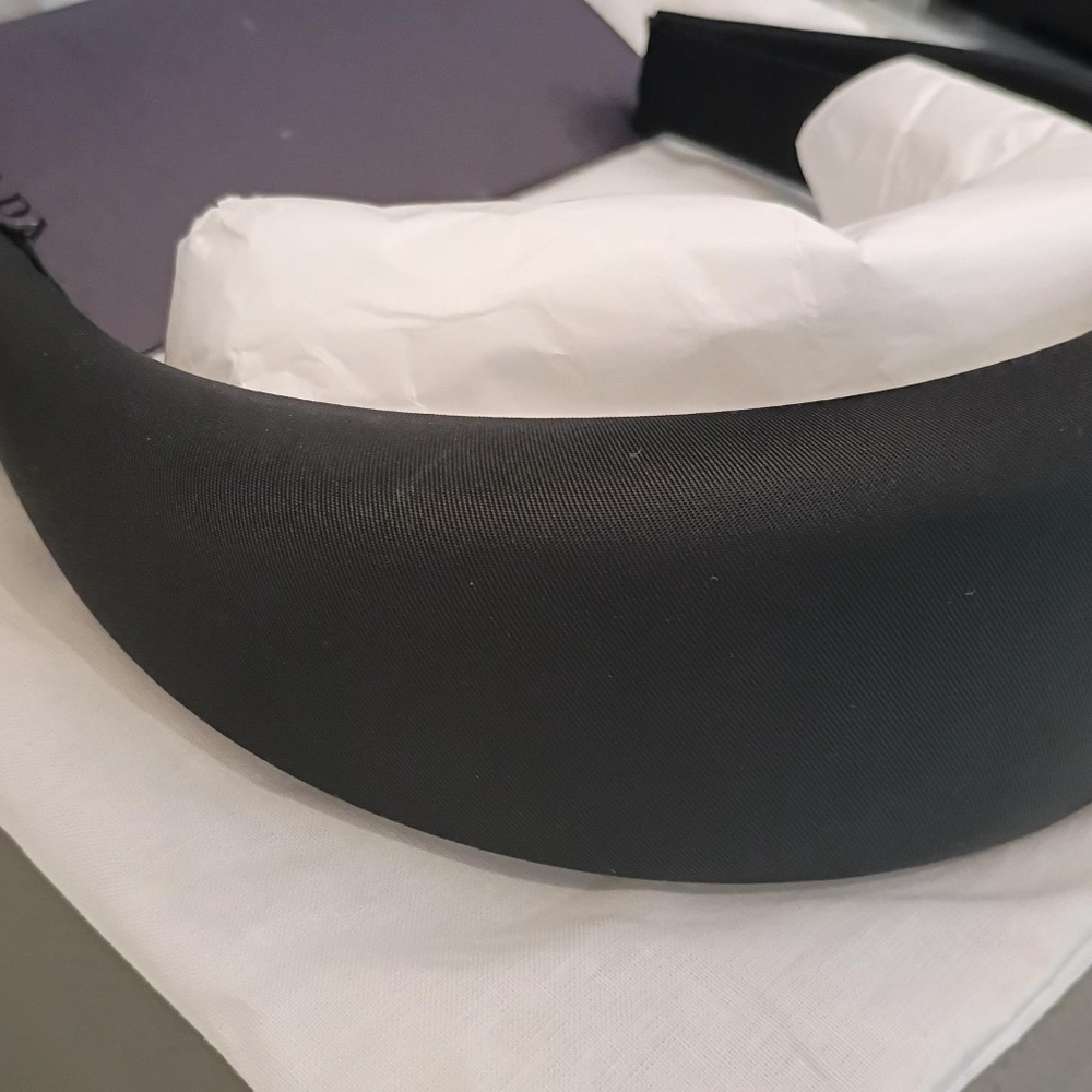 💋 Prada Authentic NEW Headband NWT W/BOX - Picture 3 of 11